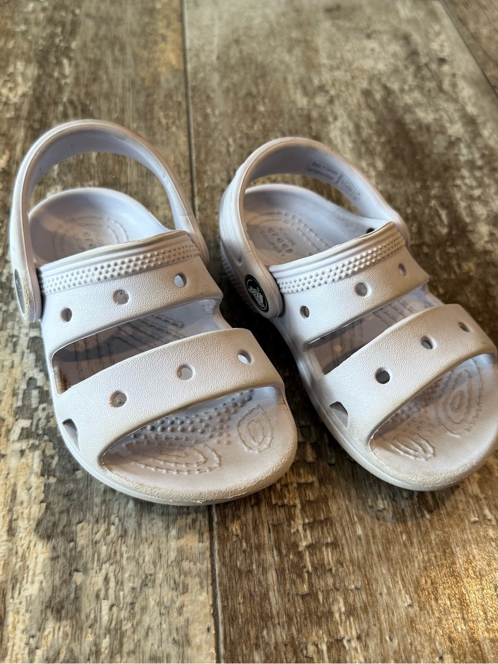 Lavender V2 Crocs
Size: 7C